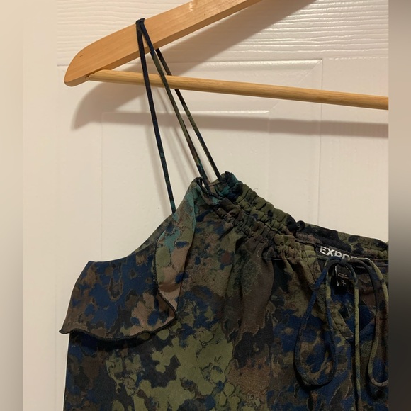 Express double strap chiffon tank - Picture 3 of 5